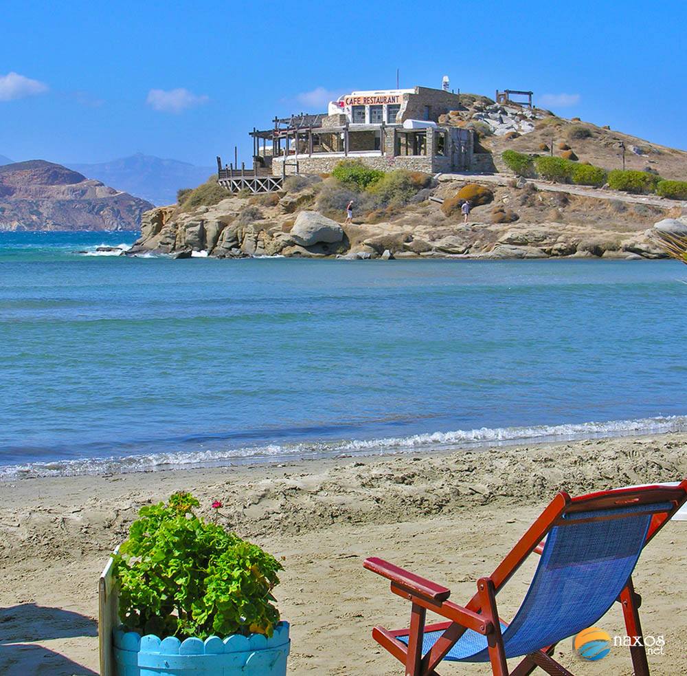 Saint George beach, Naxos Town