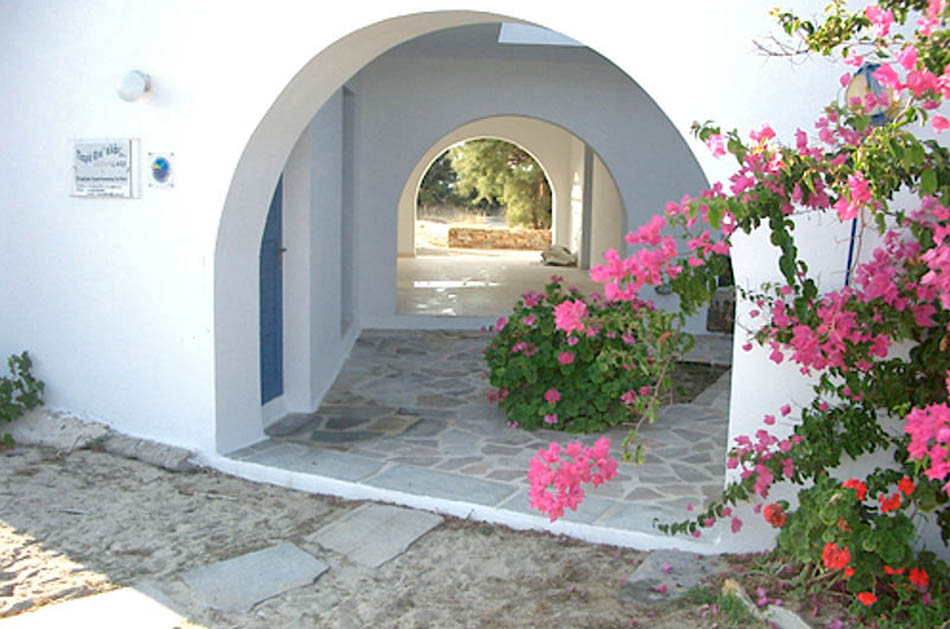 Escapeland Studios in Mikri Vigla, Naxos