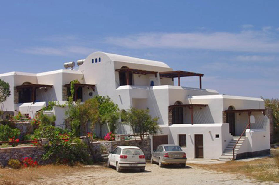 Victoria Studios in Mikri Vigla, Naxos