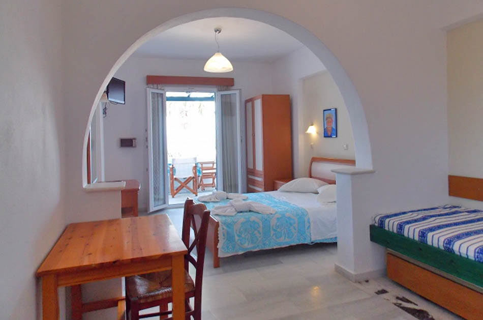 Stella Apartments, Plaka beach, Naxos Greece