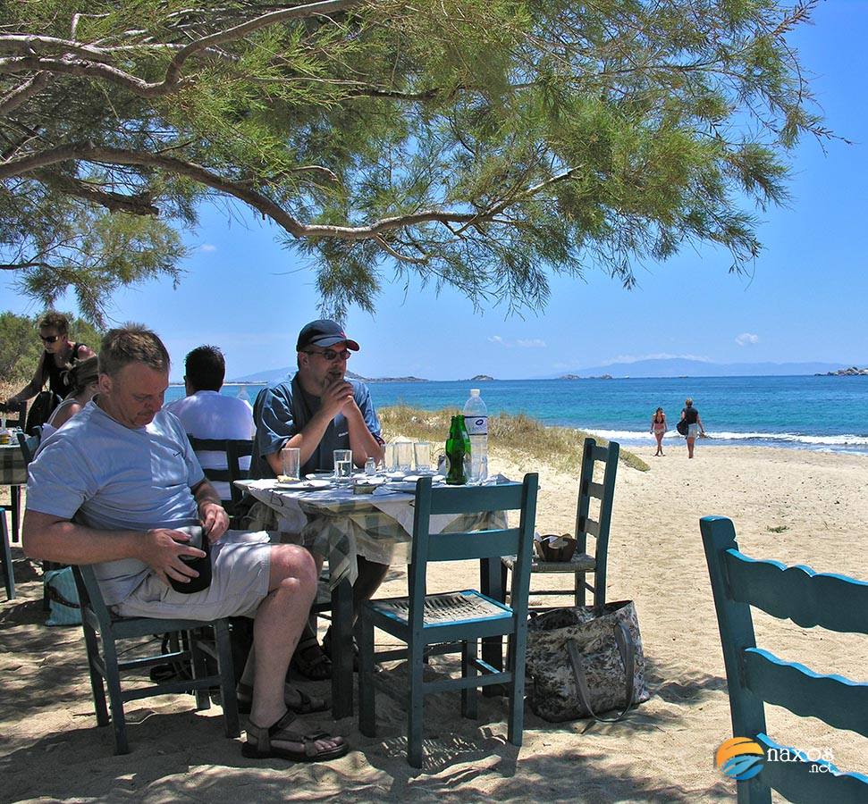 Traditional tavern with sea view at Maragas (Plaka)