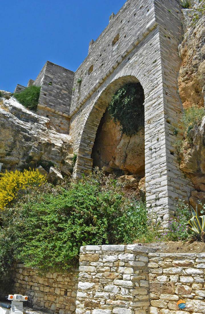 Zevgolis tower, Naxos