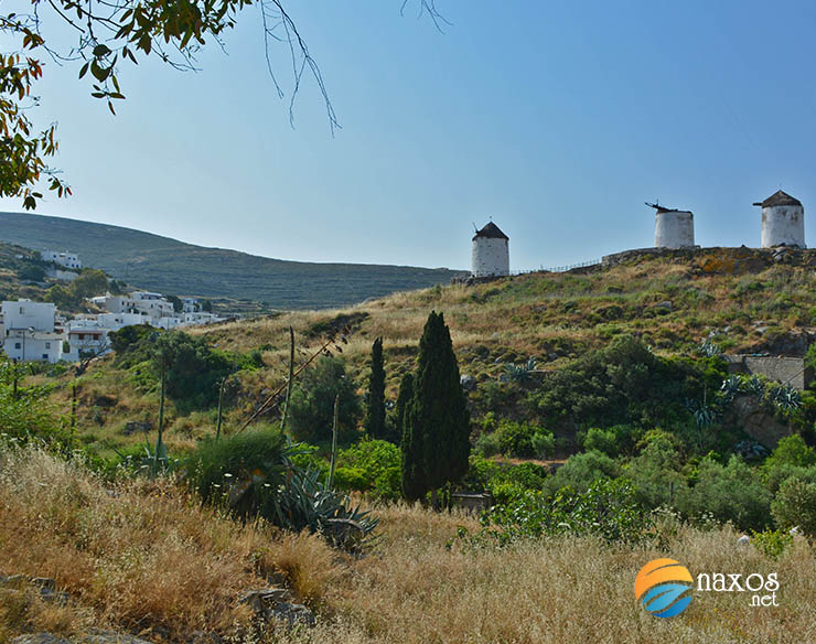 Tripodes (Vivlos) village